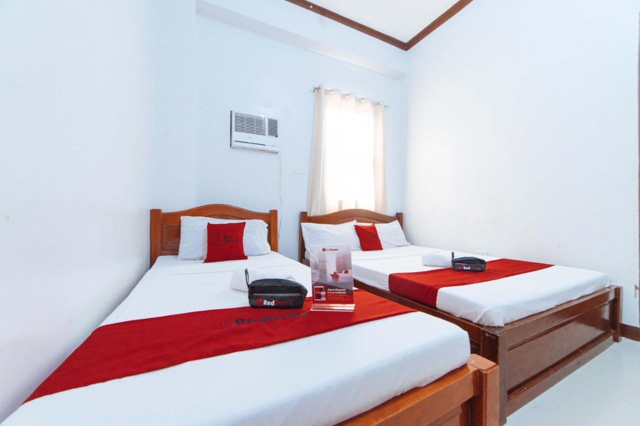 Hotel RedDoorz @ D Maagma Street Kalibo Exterior foto