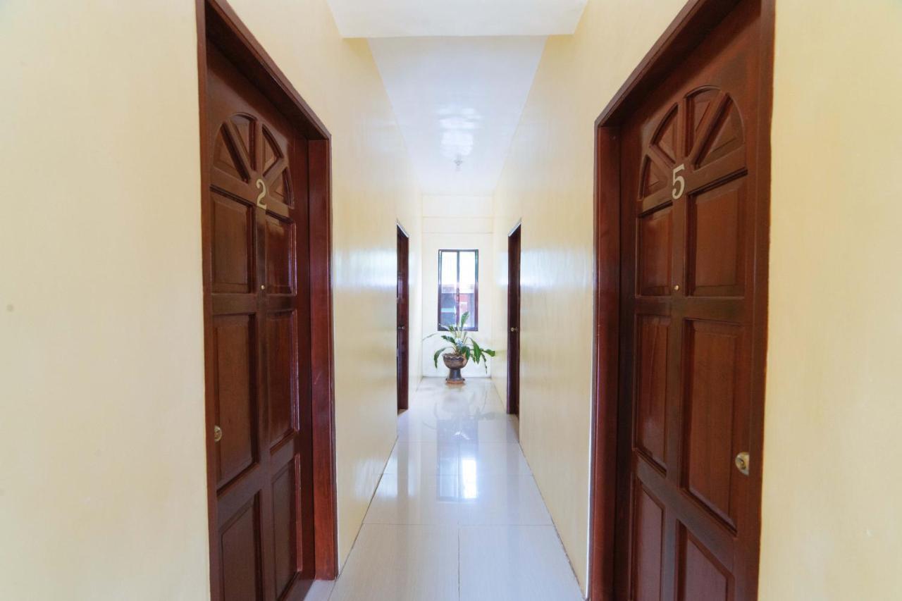 Hotel RedDoorz @ D Maagma Street Kalibo Exterior foto