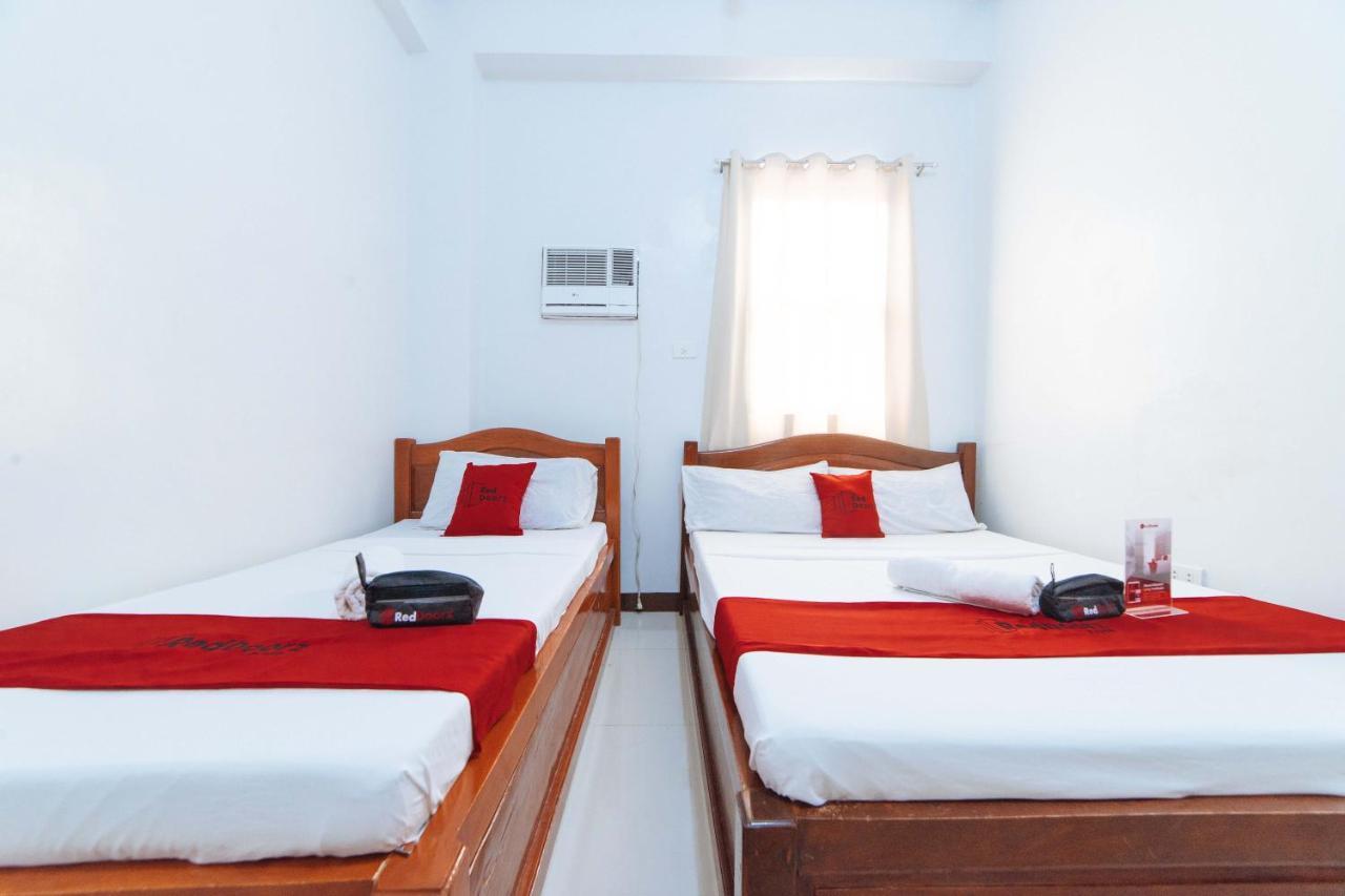 Hotel RedDoorz @ D Maagma Street Kalibo Exterior foto